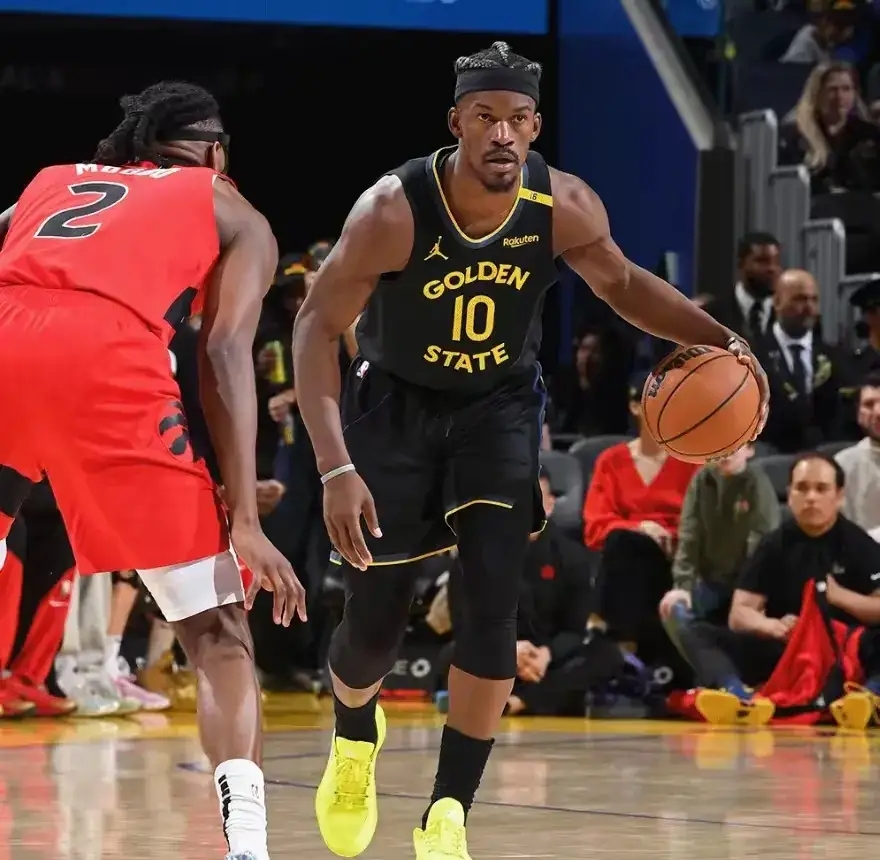 亚博包含转会期突围战来临，迈阿密热火围绕NBA总决赛战术微调，质疑声仍在，纪律约束更严格的词条